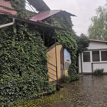 Садиба Паланок Біля Замку